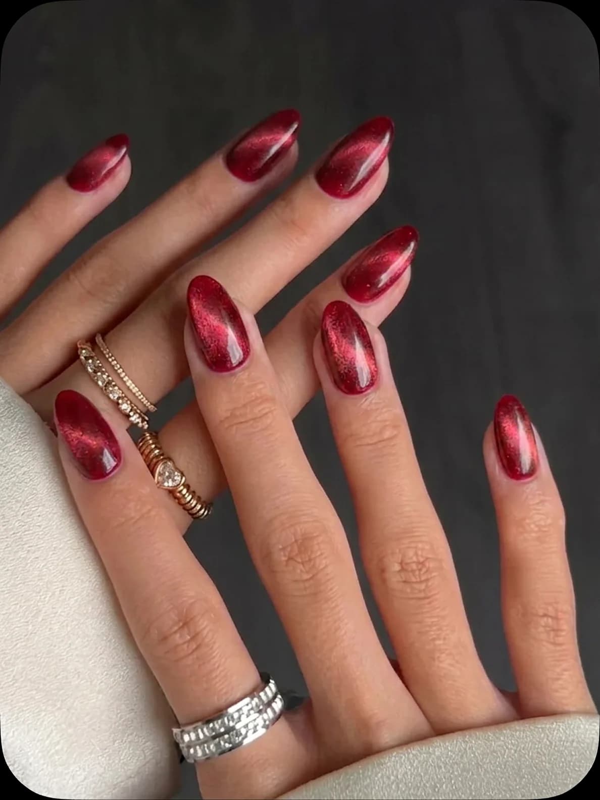 Red nail set